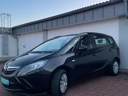 Schwarz Gebraucht 2014 Opel Zafira Tourer Van / Kleinbus | 8.200 € (Fairer Preis)