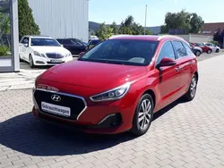 Fiery red / mic (metallic) Gebraucht 2019 Hyundai i30 Trend Kombi | 15.900 € (Fairer Preis)