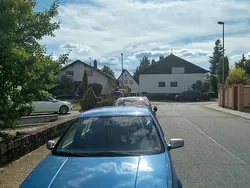 Blau Gebraucht 2000 VW Golf IV Basis Limousine | 1.500 € (Etwas zu teuer)
