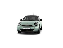Grün Gebraucht 2024 Mini Cooper Favoured Kleinwagen | 29.587 € (Etwas zu teuer)
