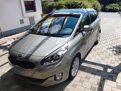 Gebraucht 2016 Kia Carens Van / Kleinbus | 7.900 € (Fairer Preis)
