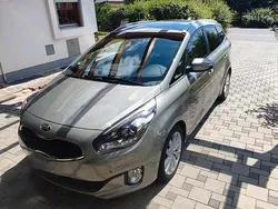 Gebraucht 2016 Kia Carens Van / Kleinbus | 8.400 € (Fairer Preis)