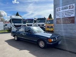Blau Gebraucht 1984 Mercedes E280 Limousine | 9.900 €