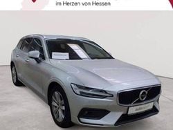 Bright silbermetallic Gebraucht 2022 Volvo V60 Momentum Kombi | 27.990 € (Guter Preis)