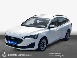 Frozen white Gebraucht 2022 Ford Focus Cool & Connect Kombi | 18.440 € (Guter Preis)