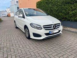 Weiß Gebraucht 2016 Mercedes B180 Van / Kleinbus | 8.400 € (Guter Preis)