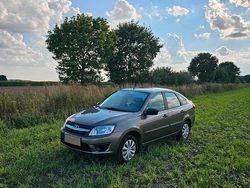 Braun Gebraucht 2018 Lada Granta Limousine | 3.300 €