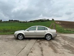 Beige Gebraucht 2006 Skoda Superb Limousine | 4.500 € (Guter Preis)