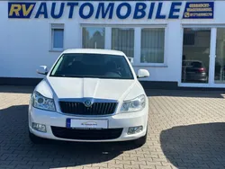 Weiß Gebraucht 2013 Skoda Octavia Elegance Limousine | 6.999 € (Fairer Preis)