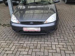 Gebraucht 2003 Ford Focus Kombi | 2.650 €