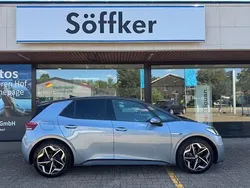 Blau Gebraucht 2021 VW ID.3 Pro Performance Kleinwagen | 23.390 € (Etwas zu teuer)