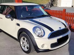Weiß Gebraucht 2014 Mini ONE Kleinwagen | 7.550 € (Fairer Preis)