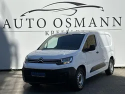 Weiß Gebraucht 2021 Citroën Berlingo Van / Kleinbus | 16.950 € (Guter Preis)