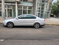 Braun Gebraucht 2009 VW Passat Limousine | 5.000 € (Etwas zu teuer)