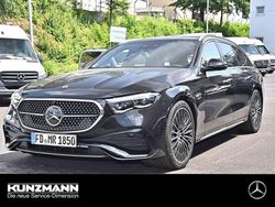 Obsidianschwarz metallic Gebraucht 2025 Mercedes E220 AMG line Kombi | 55.890 €