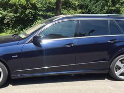 Blau Gebraucht 2010 Mercedes E250 Elegance Kombi | 19.000 € (Teuer)