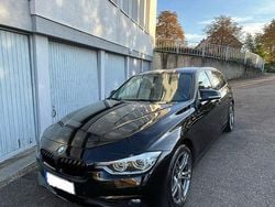 Schwarz Gebraucht 2015 BMW 318 Sport Line Kombi | 11.000 € (Fairer Preis)