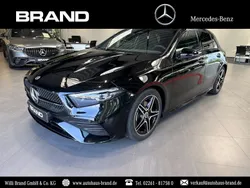 Schwarz Gebraucht 2024 Mercedes A200 AMG line Limousine | 41.980 €