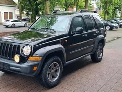 Schwarz Gebraucht 2005 Jeep Cherokee SUV | 9.700 € (Etwas zu teuer)