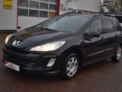 Schwarz Gebraucht 2011 Peugeot 308 SW Tendance Kombi | 2.350 €