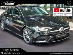 Kosmosschwarz Gebraucht 2019 Mercedes CLA180 AMG line Limousine | 28.900 € (Etwas zu teuer)