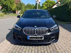 Schwarz Gebraucht 2021 BMW 120 Sport Line Kleinwagen | 19.000 € (Superpreis)