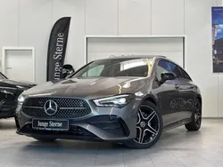 Grau Gebraucht 2024 Mercedes CLA200 Shooting Brake AMG Kombi | 37.950 € (Teuer)