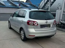 Grau Gebraucht 2009 VW Golf Plus Cross Comfortline Van / Kleinbus | 5.500 € (Guter Preis)