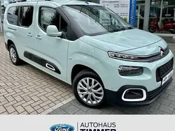 Grün Gebraucht 2020 Citroën Berlingo Shine Van / Kleinbus | 23.390 €