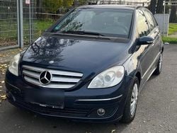 Blau Gebraucht 2007 Mercedes B170 Van / Kleinbus | 3.299 € (Fairer Preis)