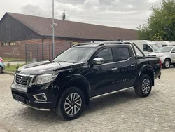 Schwarz (metallic) Gebraucht 2016 Nissan Navara Abholung | 18.802 € (Etwas zu teuer)