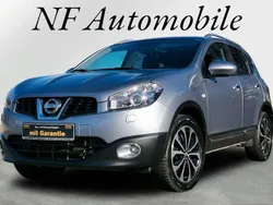 Grau Gebraucht 2012 Nissan Qashqai Visia SUV | 8.980 € (Teuer)