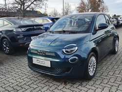 Grün Gebraucht 2023 Fiat 500e Kleinwagen | 17.998 €