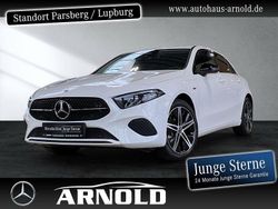Weiß Gebraucht 2025 Mercedes A250 Progressive Limousine | 28.820 € (Guter Preis)