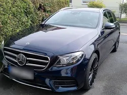 Blau Gebraucht 2018 Mercedes 220 AMG Kombi | 22.900 € (Fairer Preis)