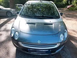 Grau Gebraucht 2004 Smart ForFour Pulse Kleinwagen | 2.000 € (Fairer Preis)