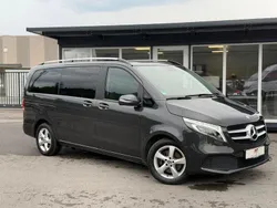 Grau Gebraucht 2022 Mercedes V220 Edition Van / Kleinbus | 39.900 € (Etwas zu teuer)
