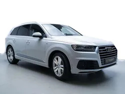 Gletscherweiss Gebraucht 2019 Audi Q7 S-Line SUV | 44.990 € (Etwas zu teuer)