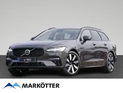 Grau Gebraucht 2024 Volvo V90 Plus Kombi | 56.995 € (Teuer)