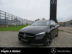 Schwarz Gebraucht 2023 Mercedes B200 Advanced Van / Kleinbus | 34.790 € (Teuer)