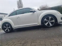 Weiß Gebraucht 2012 VW Beetle Edition Limousine | 8.666 € (Guter Preis)