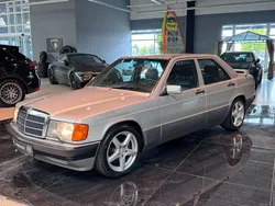 Silber Gebraucht 1992 Mercedes 190 AMG Limousine | 59.995 €