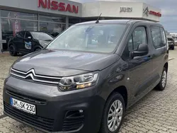 Grau Gebraucht 2022 Citroën Berlingo Live Van / Kleinbus | 19.980 € (Fairer Preis)