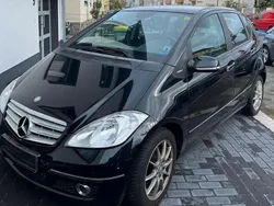Schwarz Gebraucht 2010 Mercedes A160 Avantgarde Limousine | 2.990 € (Superpreis)