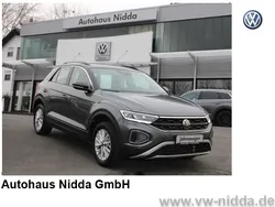 Grau Gebraucht 2024 VW T-Roc Life SUV | 26.225 € (Superpreis)