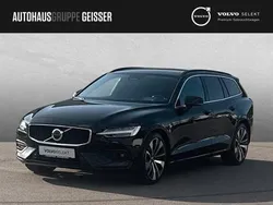 Onyx schwarz Gebraucht 2024 Volvo V60 Core Kombi | 34.750 € (Superpreis)