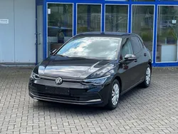 Schwarz Gebraucht 2023 VW Golf VIII Move Limousine | 19.950 € (Superpreis)