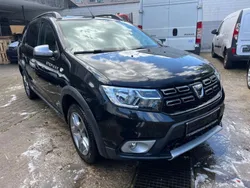 Schwarz Gebraucht 2020 Dacia Logan MCV Stepway Kombi | 10.900 € (Superpreis)