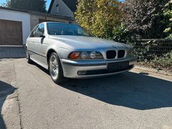 Silber Gebraucht 1999 BMW 523 Limousine | 3.990 € (Fairer Preis)