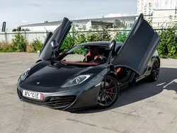 Grau Gebraucht 2012 McLaren MP4-12C | 78.999 €